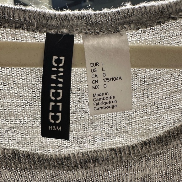 H&M Top - Picture 3 of 3